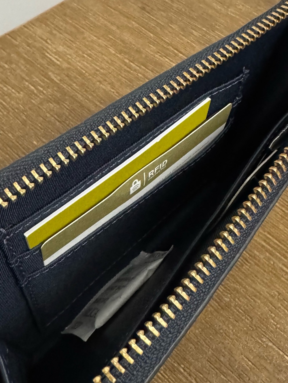 Fossil Passport Case - Picture 3 of 3